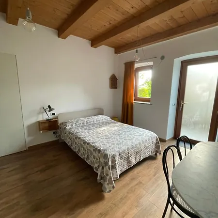 Cascina Via Piane Oda ve Kahvaltı 3*