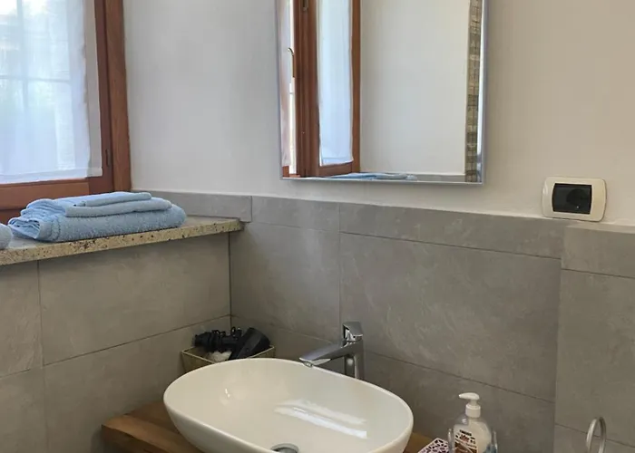 Via Piane فندق مبيت وإفطار
